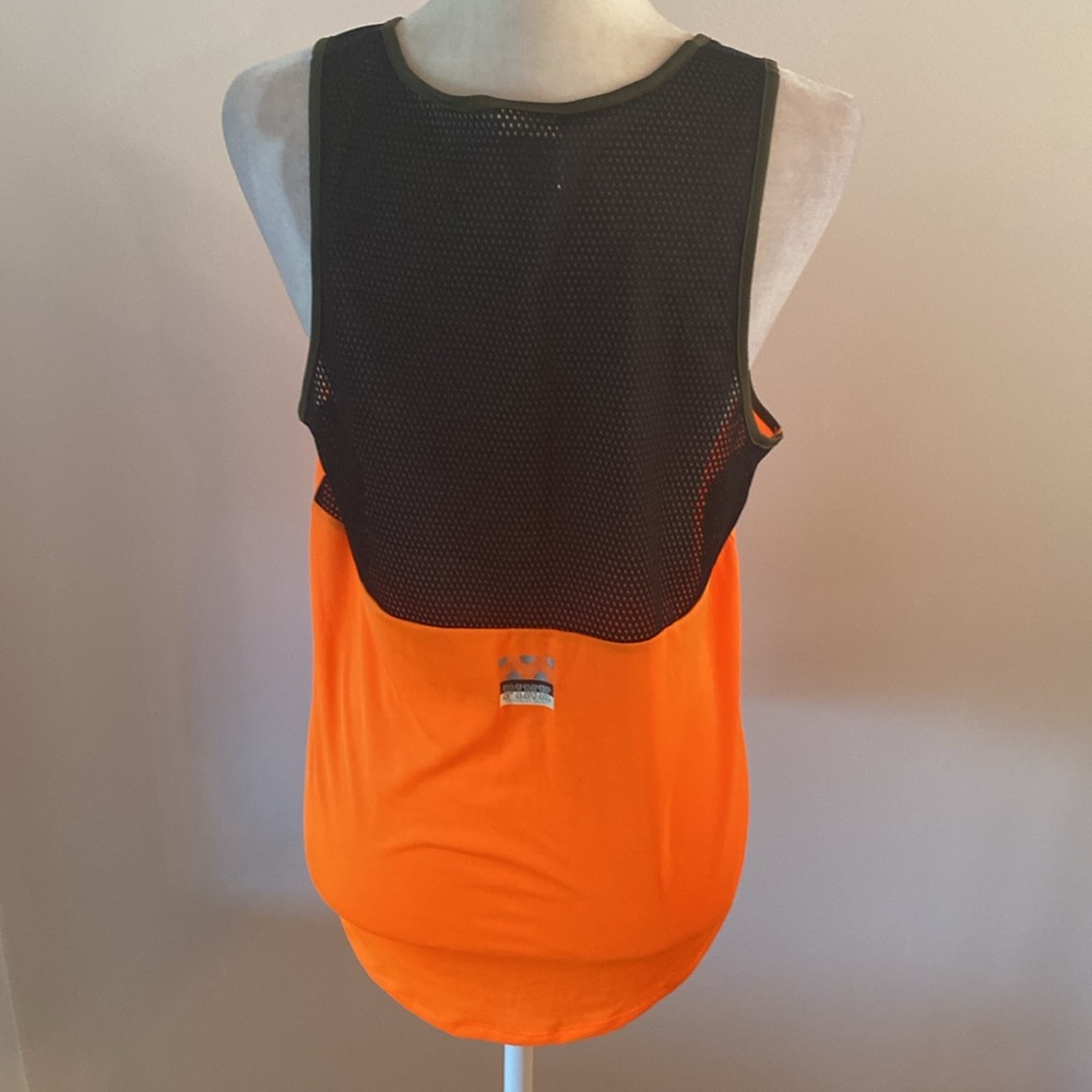 Pink by VS size small Gym & Tonic tank top - Picture 5 of 9